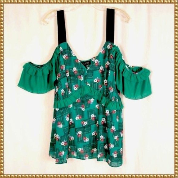 Eloquii Tops - NWT Eloquii Floral Off Shoulder Top Size 18